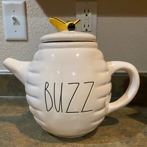 🐝 Rae Dunn Buzz Teapot 🐝